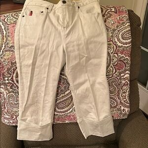 Levi's White Cropped Jeans